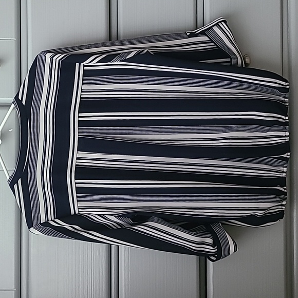 New Directions Navy Blouse - Picture 2 of 4